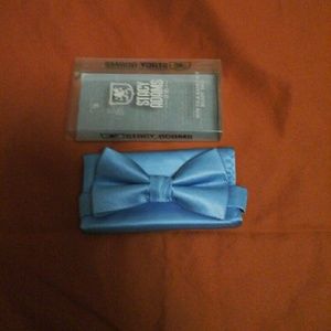 STACY ADAMS LIGHT BLUE HANKY AND BOW TIE